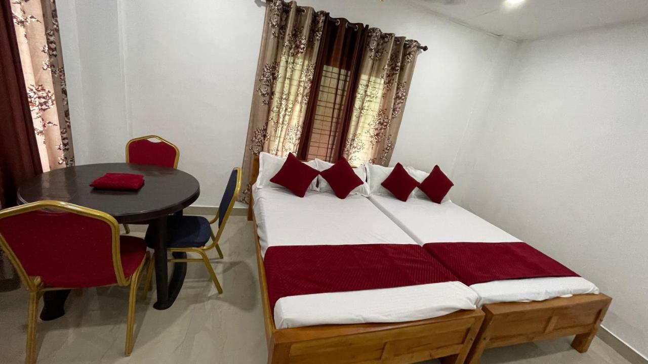 Lodge Pravasi Residency Vaniyambalam